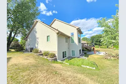 4625 Edinbrook Terrace, Brooklyn Park, MN 55443 - Photo 4