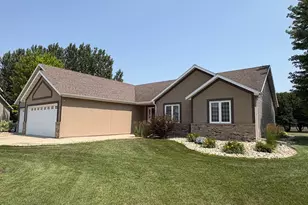 1949 51st Ave N, Moorhead, MN 56560 - Photo 4