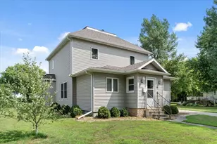 320 North St E, Amboy, MN 56010 - Photo 4