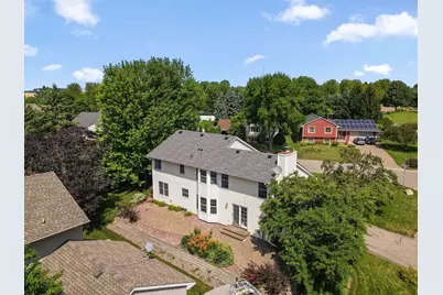 8020 Hidden Court, Chanhassen, MN 55317 - Photo 24