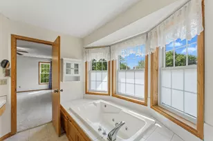 8020 Hidden Ct, Chanhassen, MN 55317 - Photo 22