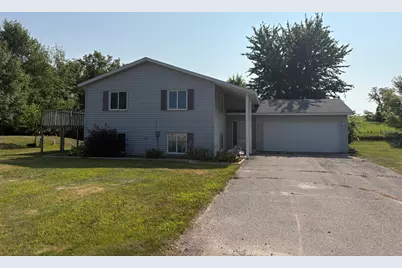 19900 Sunny Lane, Starbuck, MN 56381 - Photo 2
