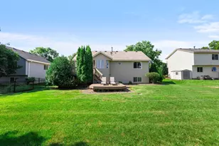 9044 Sequoia Rd, Woodbury, MN 55125 - Photo 56