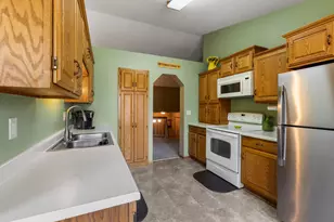 9044 Sequoia Rd, Woodbury, MN 55125 - Photo 18