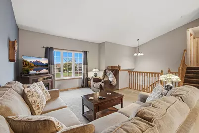 420 Moline Loop NW, Isanti, MN 55040 - Photo 4