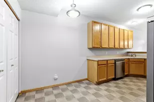 1713 Countryside Dr, Shakopee, MN 55379 - Photo 16
