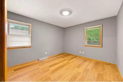 2223 Cole Avenue SE, Minneapolis, MN 55414 - Photo 18