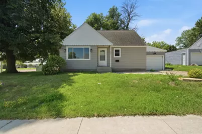 954 Victoria Street, Fairmont, MN 56031 - Photo 1