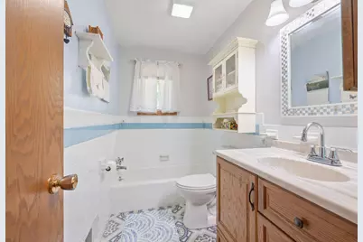 1065 Sherwood Street SE, Hutchinson, MN 55350 - Photo 10