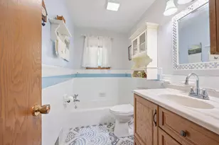 1065 Sherwood St SE, Hutchinson, MN 55350 - Photo 10