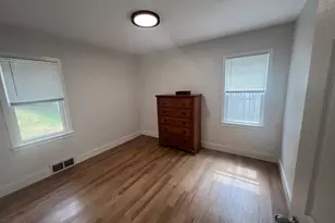 1876 Chelton Ave W, Saint Paul, MN 55104 - Photo 8