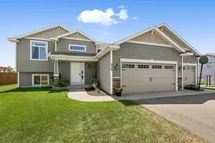 908 5th Street NE, Rice, MN 56367 - Photo 2