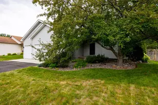 18122 Eventide Wy., Farmington, MN 55024 - Photo 2