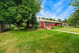 703 28th St, Cloquet, MN 55720 - Photo 2