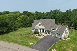 1889 86th Ct E, Inver Grove Heights, MN 55077 - Photo 2