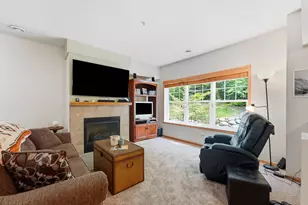 111302 Village Rd, Chaska, MN 55318 - Photo 8