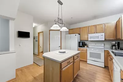 111302 Village Road #2, Chaska, MN 55318 - Photo 18
