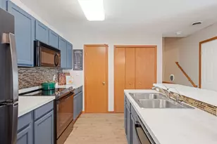1229 Highpoint Curve, Shakopee, MN 55379 - Photo 12