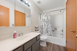 1229 Highpoint Curve, Shakopee, MN 55379 - Photo 18