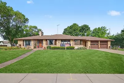 300 5th Street NE, Montgomery, MN 56069 - Photo 1