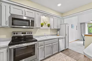 5662 Royal Oaks Dr, Shoreview, MN 55126 - Photo 4