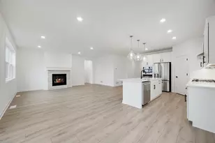 20024 Gaines Ct, Lakeville, MN 55044 - Photo 2