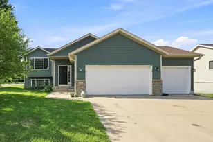 708 Maplebrook Dr NE, Stewartville, MN 55976 - Photo 1