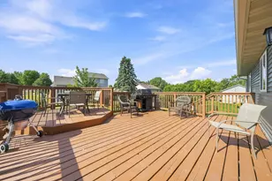 708 Maplebrook Dr NE, Stewartville, MN 55976 - Photo 20