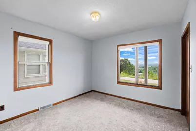 1821 Grandview Avenue, Red Wing, MN 55066 - Photo 4