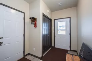 4887 Hampton Cir S, Moorhead, MN 56560 - Photo 4