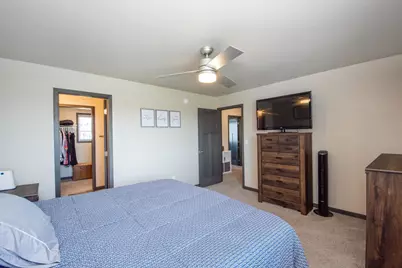 4887 Hampton Circle S, Moorhead, MN 56560 - Photo 14