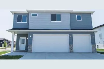 4887 Hampton Circle S, Moorhead, MN 56560 - Photo 2