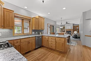 5005 Scenic Oak Dr SW, Rochester, MN 55902 - Photo 12