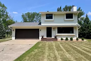 1004 63rd Ave N, Moorhead, MN 56560 - Photo 1