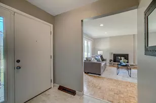 191 Windsor Ln, New Brighton, MN 55112 - Photo 2