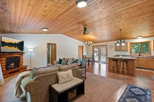 37162 Blacksmith Pl, Crosslake, MN 56442 - Photo 2
