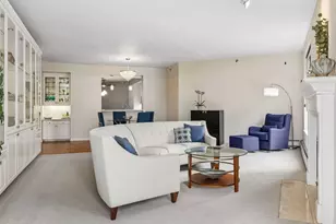 7400 Edinborough Way, Edina, MN 55435 - Photo 10