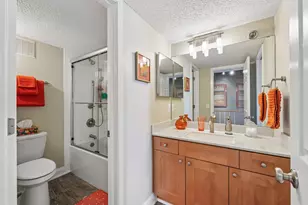 7520 Edinborough Way, Edina, MN 55435 - Photo 16