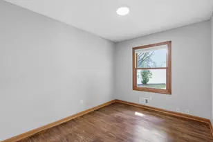 443 Cord Cir, New Brighton, MN 55112 - Photo 16