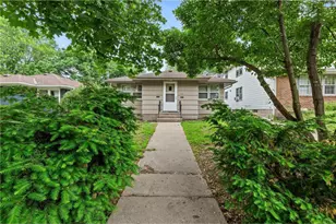 917-919 Weeks Ave SE, Minneapolis, MN 55414 - Photo 2