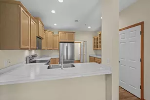 9124 Fox Ct, Victoria, MN 55386 - Photo 8
