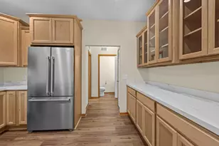 9124 Fox Ct, Victoria, MN 55386 - Photo 10