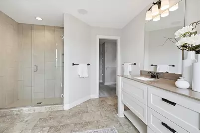 7495 Laurel Point, Golden Valley, MN 55426 - Photo 30