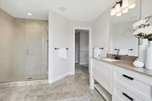 7495 Laurel Point, Golden Valley, MN 55426 - Photo 30