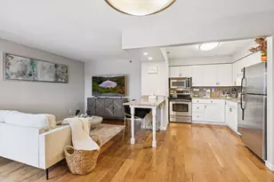 78 10th St E, Saint Paul, MN 55101 - Photo 8