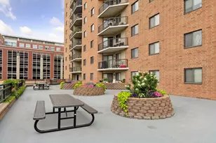 78 10th St E, Saint Paul, MN 55101 - Photo 32