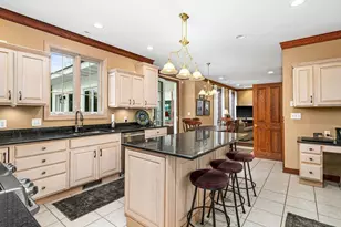 2827 Parkwood Ln, Duluth, MN 55811 - Photo 8