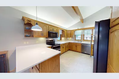 2017 Highland Avenue, Albert Lea, MN 56007 - Photo 4