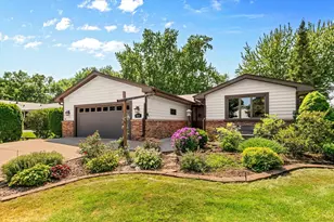 4657 Kent St, Shoreview, MN 55126 - Photo 2