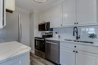 15 S 1st Street #A1620, Minneapolis, MN 55401 - Photo 6